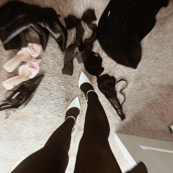 Meet your Posher, Aisha - Picture 2 of 7